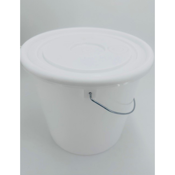 Empty bucket, black with a blue lid, 10.9 liters.