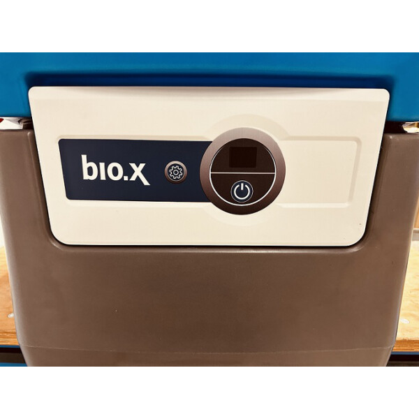 LCT bio.x A 25 mobile table-top unit including 20 liters of LCT Bio Liquid, ideal for departments with limited space