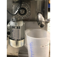 Oil skimmer (control via weekly timer) for type W 40, incl. collecting vessel with drain cock