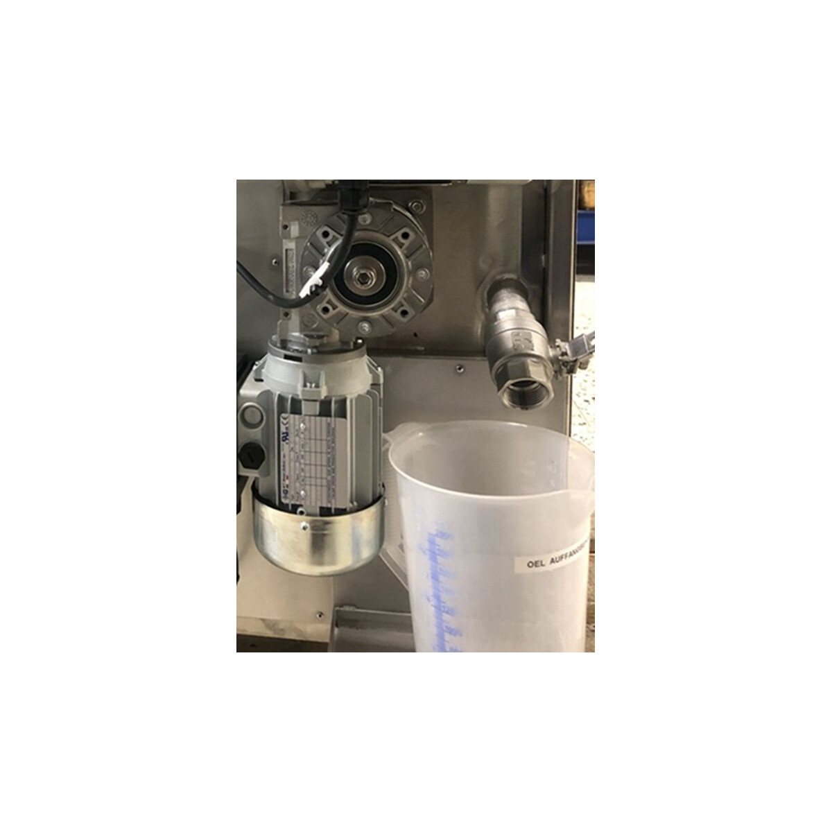 Oil skimmer (control via weekly timer) for type W 175 - Typ 